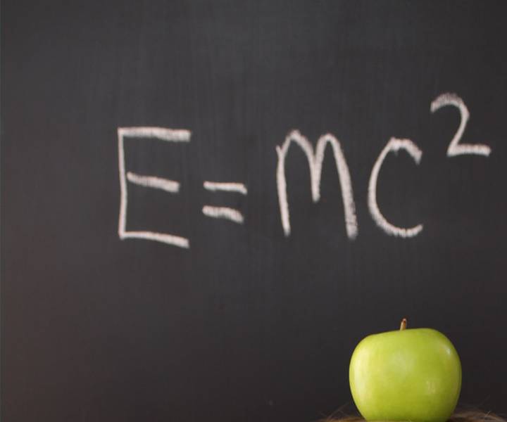 Giornale Radio - Ricostruita la voce di Einstein per raccontarci la sua relatività Giornale Radio - Ricostruita la voce di Einstein per raccontarci la sua relatività