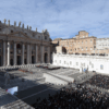 Il popolo di Francesco invade San Pietro | Il Corsivo di Venerdì 25 Aprile 2025