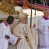 In migliaia a San Pietro per la messa di inizio pontificato di Leone XIV