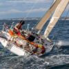 Vela, il 22enne Nicchitta verso la Mini Transat su una barca (vincente) recuperata dall’abbandono
