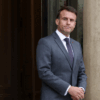 Macron annuncia il riconoscimento ufficiale della Palestina a settembre: la Francia prima nel G7 | Il Corsivo di Lunedì 28 Luglio 2025