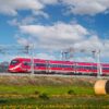 Incendio sulla Salaria, linea alta velocità fortemente rallentata tra Roma e Firenze: ritardi dei treni fino a 90 minuti