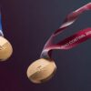 Milano Cortina 2026, svelate a Venezia le medaglie delle Olimpiadi Invernali