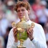 “Sinner non doveva giocare a Wimbledon”, l”omaggio’ della stampa britannica